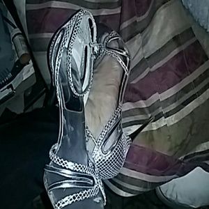 Guess metallic silver heels